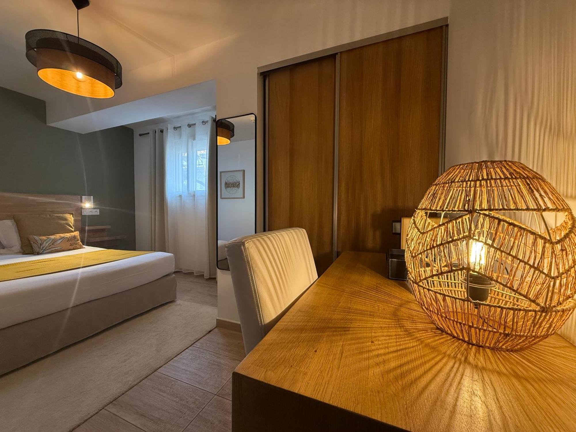 Hotel Le Mistral Πόρτο Βέκιο Εξωτερικό φωτογραφία